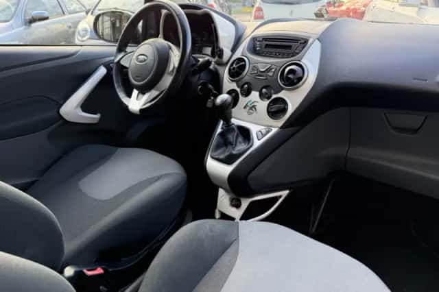 Ford Ka (2011) thumbnail 5