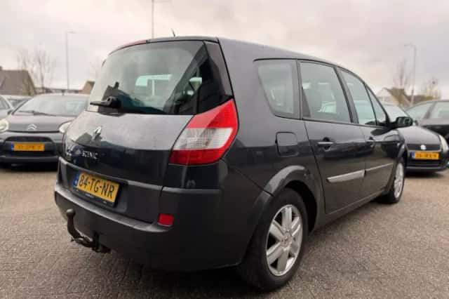 Renault Grand Scénic (2006) thumbnail 4