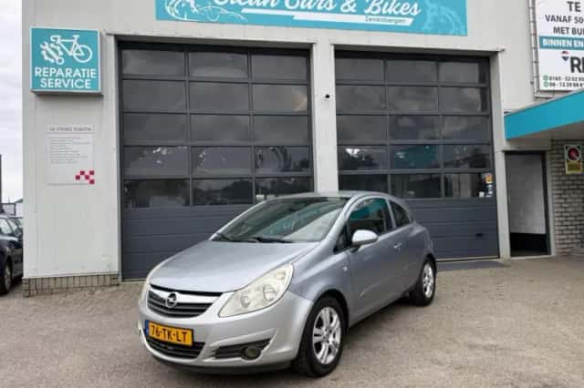 Opel Corsa (2006) thumbnail 1