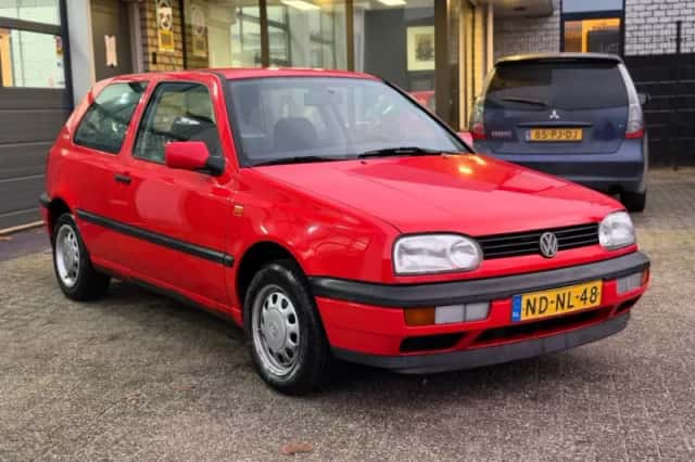 Volkswagen Golf (1995) thumbnail 3