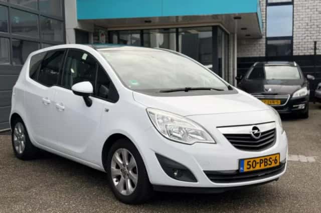 Opel Meriva (2011) thumbnail 2