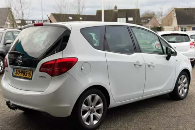 Opel Meriva (2011) thumbnail 5