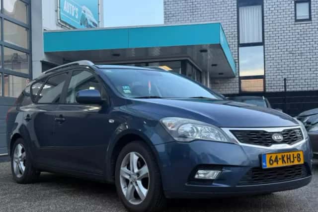 Kia Ceed (2009) thumbnail 3