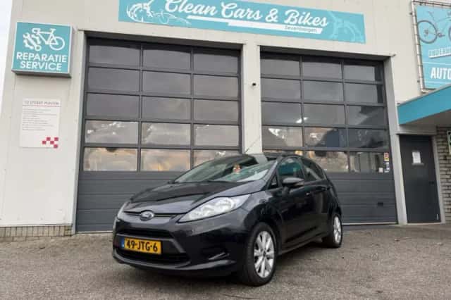 Ford Fiesta (2009) thumbnail 1