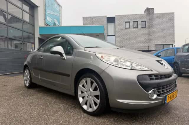 Peugeot 207 (2008) thumbnail 4