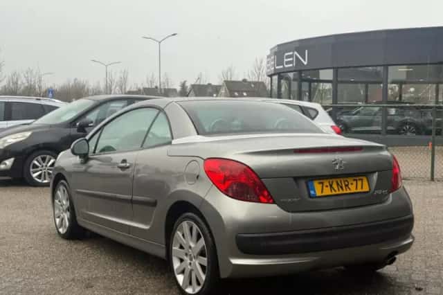 Peugeot 207 (2008) thumbnail 5