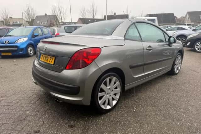 Peugeot 207 (2008) thumbnail 6