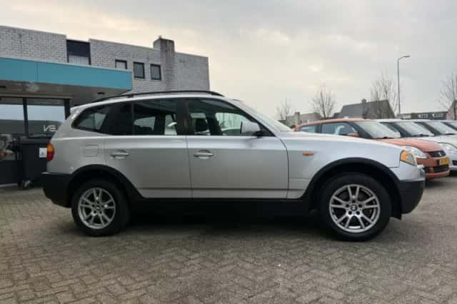 BMW X3 (2004) thumbnail 4