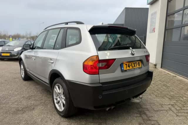 BMW X3 (2004) thumbnail 5