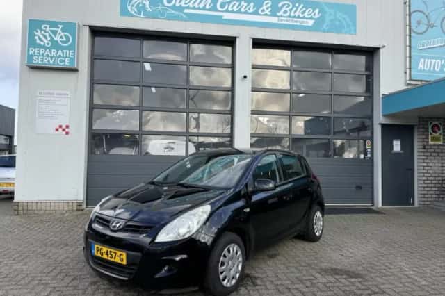 Hyundai i20 (2011) thumbnail 1