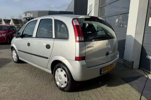 Opel Meriva (2003) thumbnail 2