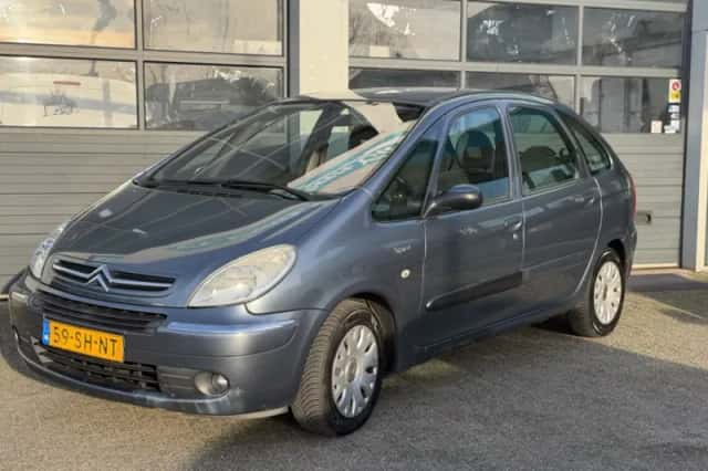 Citroën Xsara Picasso (2006) thumbnail 2