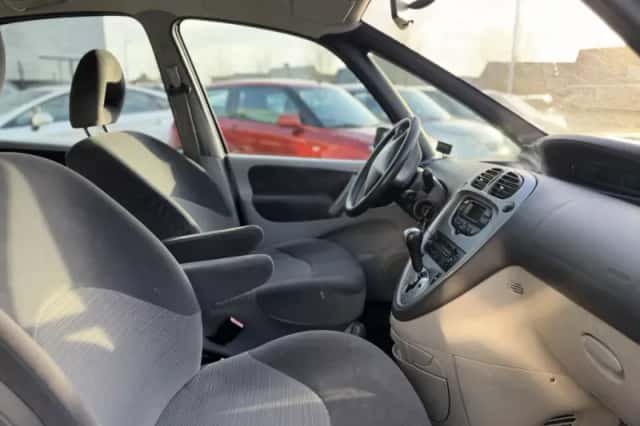 Citroën Xsara Picasso (2006) thumbnail 6