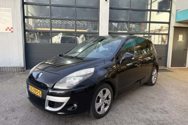 Renault Scénic (2009) thumbnail 2