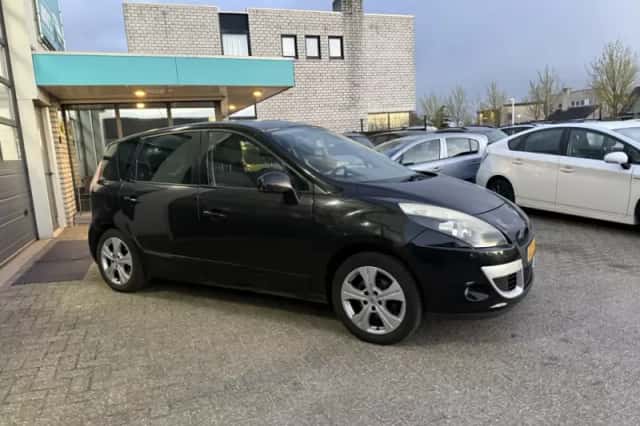 Renault Scénic (2009) thumbnail 5