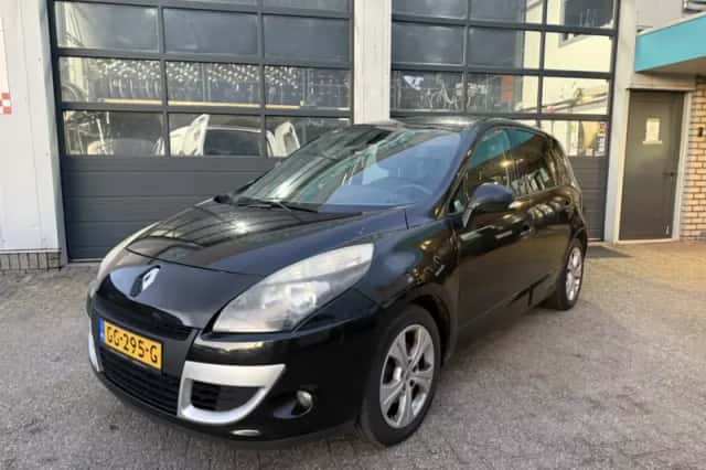 Renault Scénic (2009) thumbnail 6