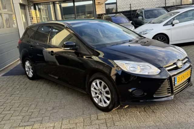 Ford Focus (2013) thumbnail 6