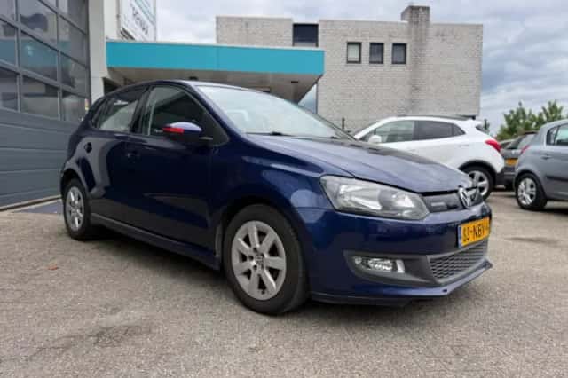 Volkswagen Polo (2010) thumbnail 3