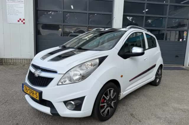 Chevrolet Spark (2011) thumbnail 3