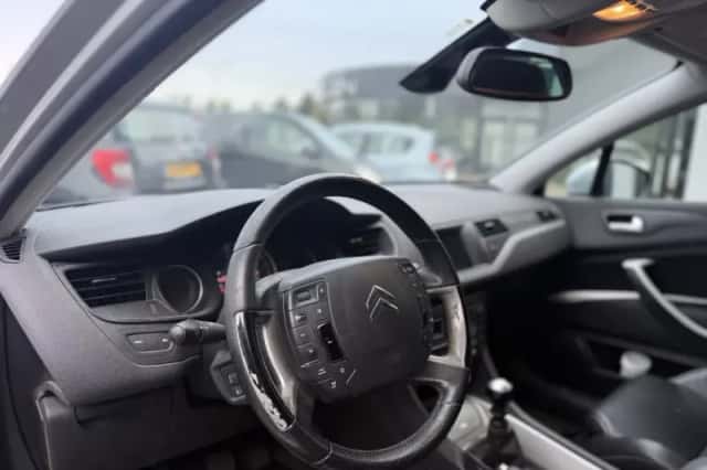 Citroën C5 Tourer (2012) thumbnail 6