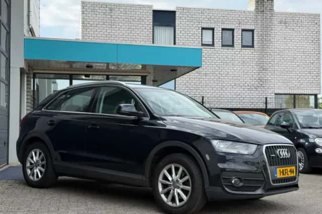 Audi Q3 (2013) thumbnail 3