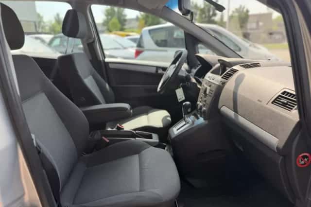 Opel Zafira (2007) thumbnail 6