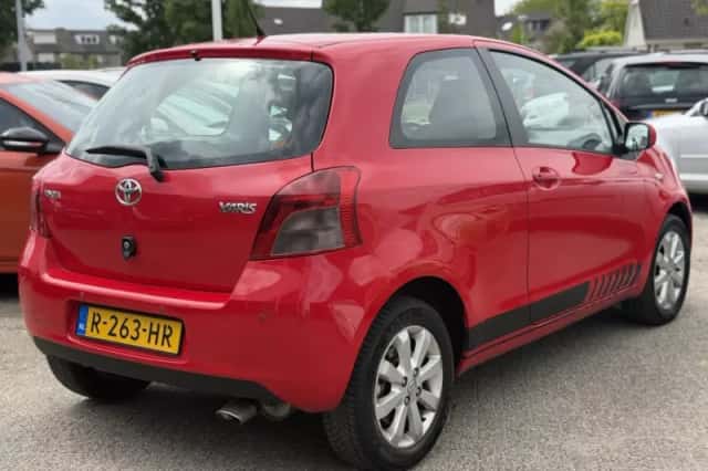 Toyota Yaris (2008) thumbnail 5