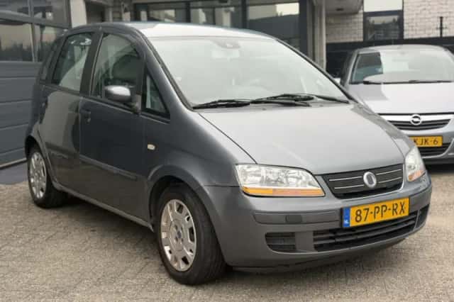 Fiat Idea (2004) thumbnail 3