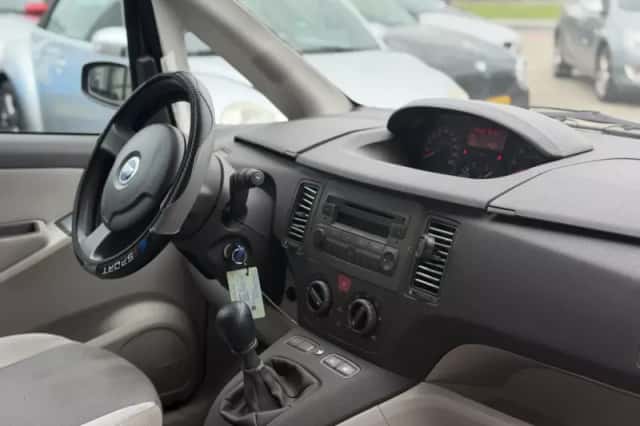 Fiat Idea (2004) thumbnail 6