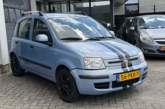 Fiat Panda (2011) thumbnail 3