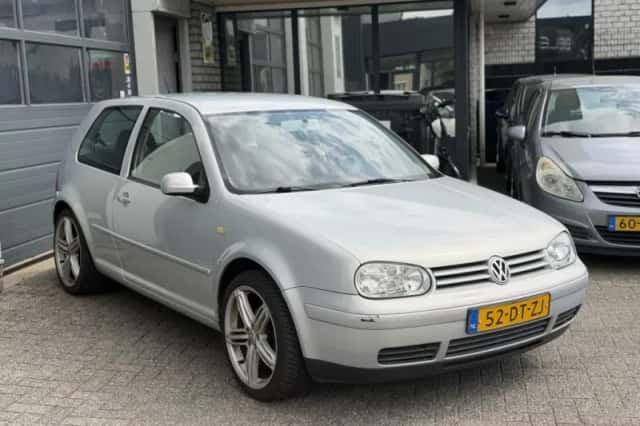 Volkswagen Golf (2000) thumbnail 3