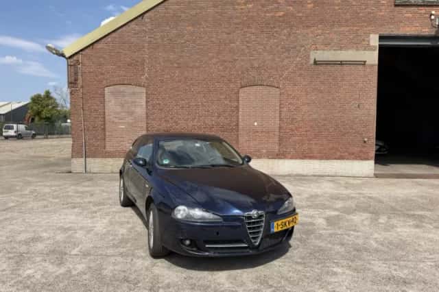 Alfa Romeo 147 (2007) thumbnail 1