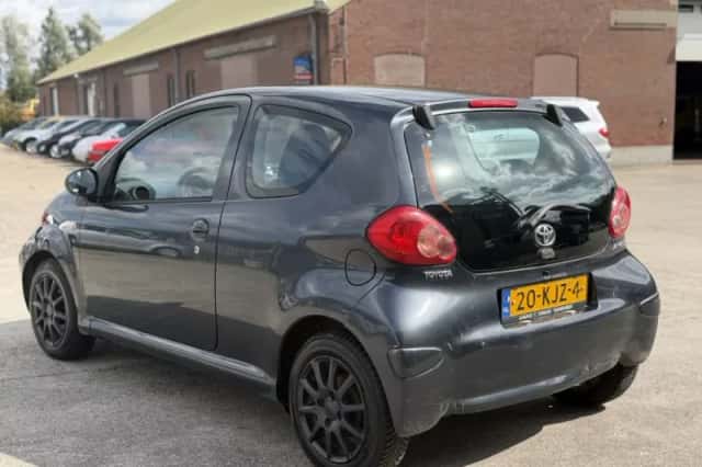 Toyota Aygo (2007) thumbnail 4