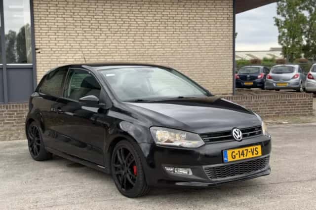 Volkswagen Polo (2011) thumbnail 1