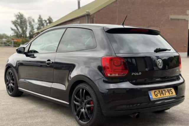 Volkswagen Polo (2011) thumbnail 3