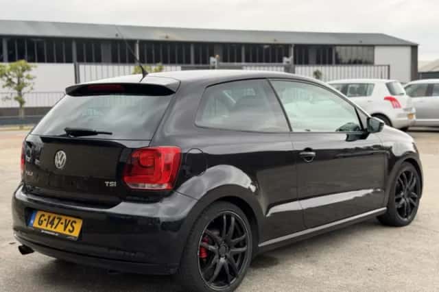 Volkswagen Polo (2011) thumbnail 4