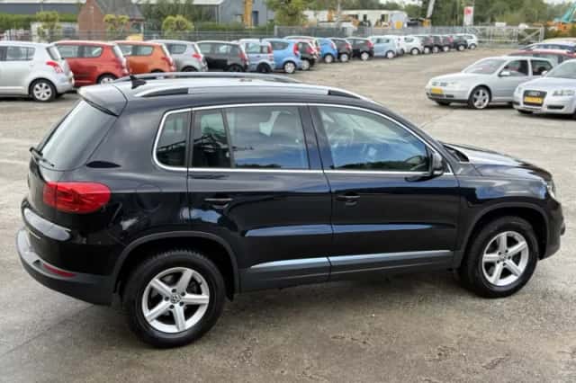 Volkswagen Tiguan (2013) thumbnail 4