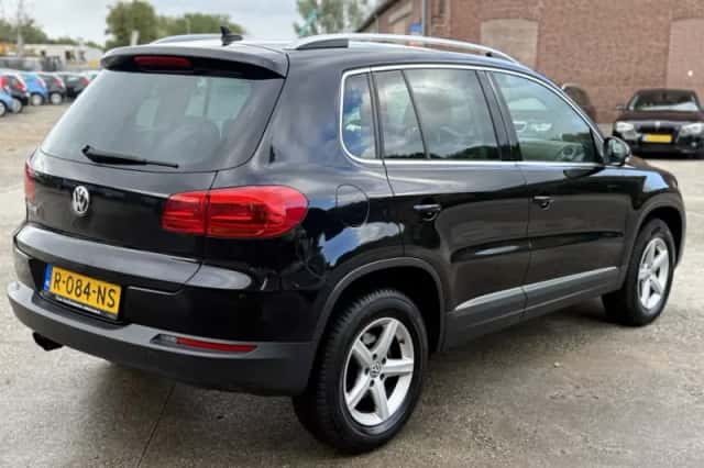 Volkswagen Tiguan (2013) thumbnail 5