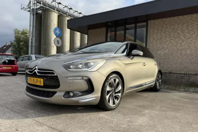 Citroën DS5 (2012) thumbnail 1