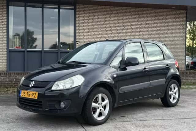 Suzuki SX4 (2007) thumbnail 2