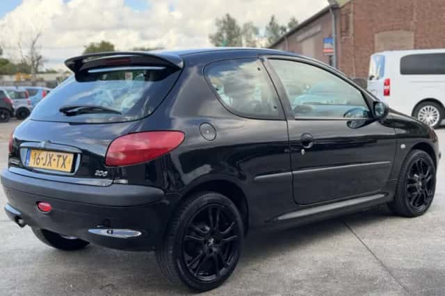 Peugeot 206 (2002) thumbnail 3