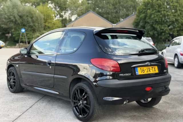 Peugeot 206 (2002) thumbnail 4