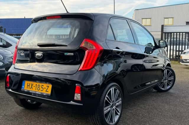 Kia Picanto (2016) thumbnail 2