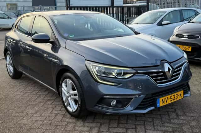 Renault Mégane (2017) thumbnail 5