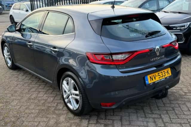 Renault Mégane (2017) thumbnail 6