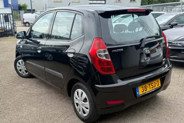 Hyundai i10 (2012) thumbnail 2
