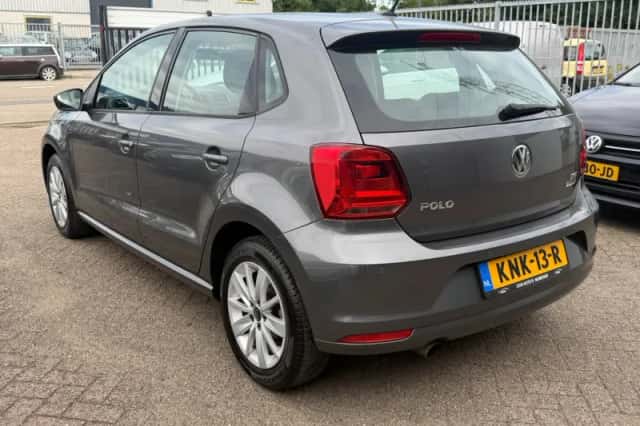 Volkswagen Polo (2014) thumbnail 6