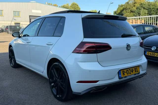Volkswagen Golf (2018) thumbnail 6