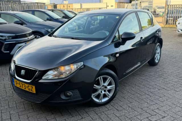 SEAT Ibiza (2010) thumbnail 1