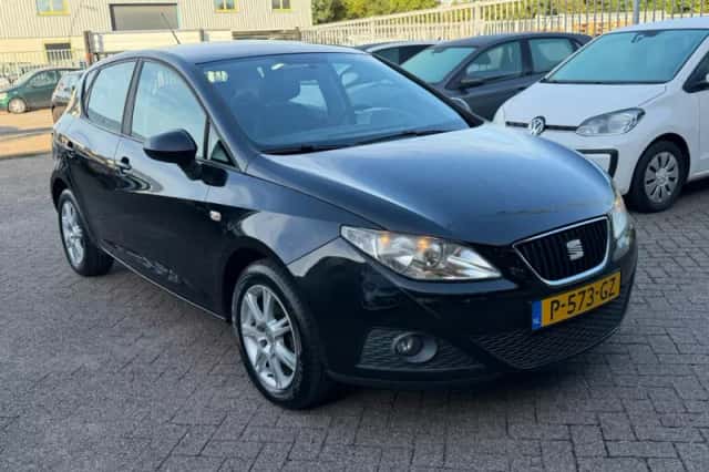 SEAT Ibiza (2010) thumbnail 5